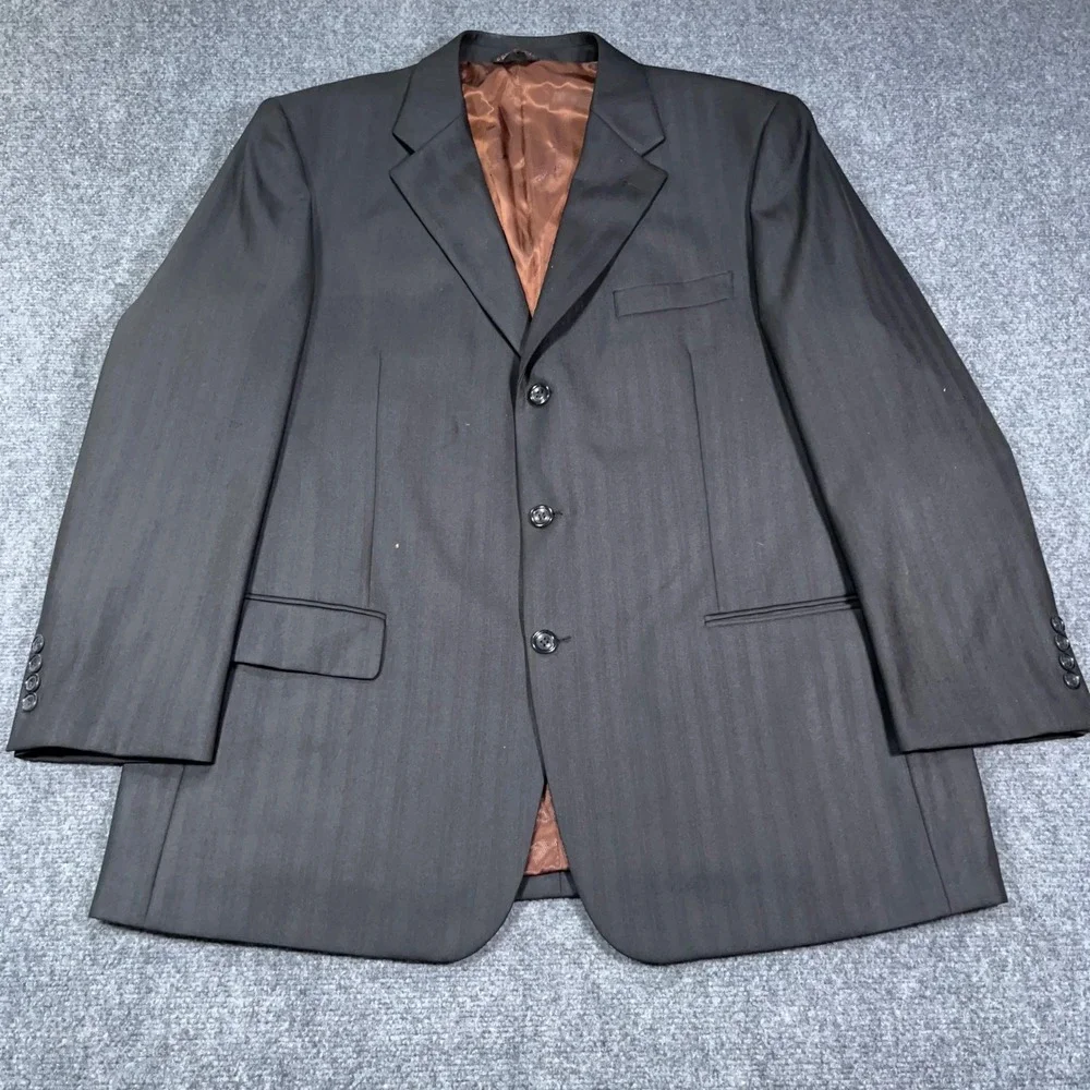 Caravelli Paris 3B 2 Piece Suit Set Mens 46R 40W Pinstripe Super 150s Black Prep